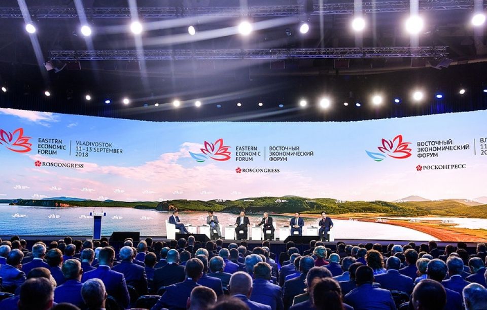 EEF: لإزالة الدولار من جدول الأعمال