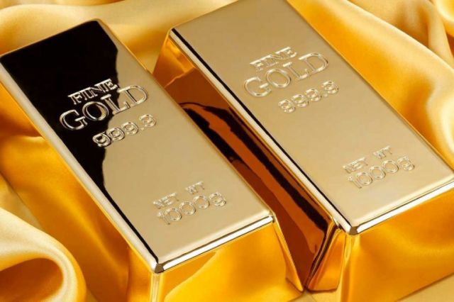 الذهب عند أدنى مستوى في أكثر من 4 أشهر