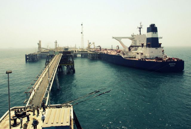 العراق يبدأ تصدير خام كركوك لإيران