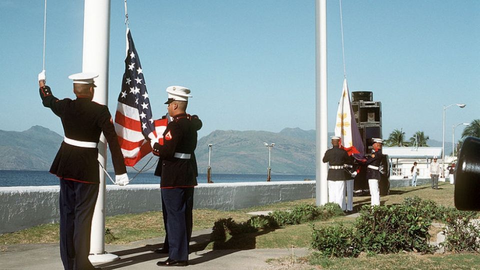 الحكومة الفلبينية تنهي اتفاقية الحضور العسكري الأمريكي في بلادها