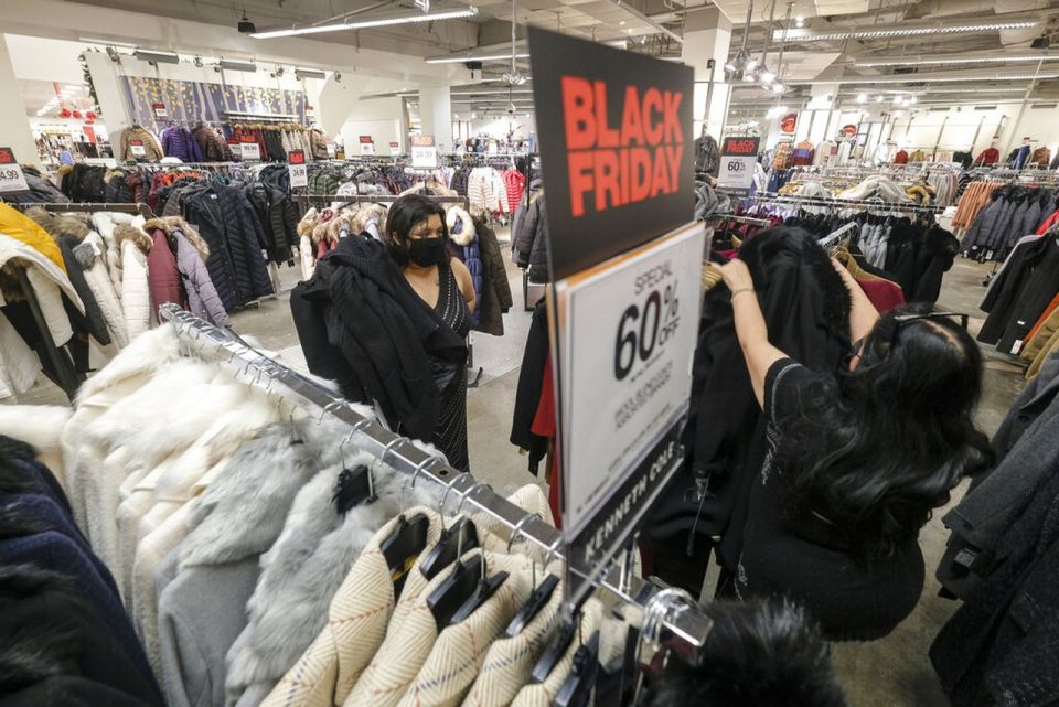 الأمريكيون ينفقون 6 مليارات دولار في "الجمعة السوداء"