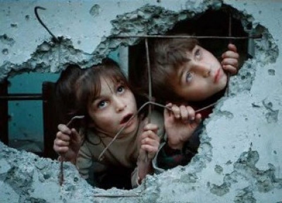 وجدتها:صور أطفال الحرب، هل هي وسيلة تواصل؟