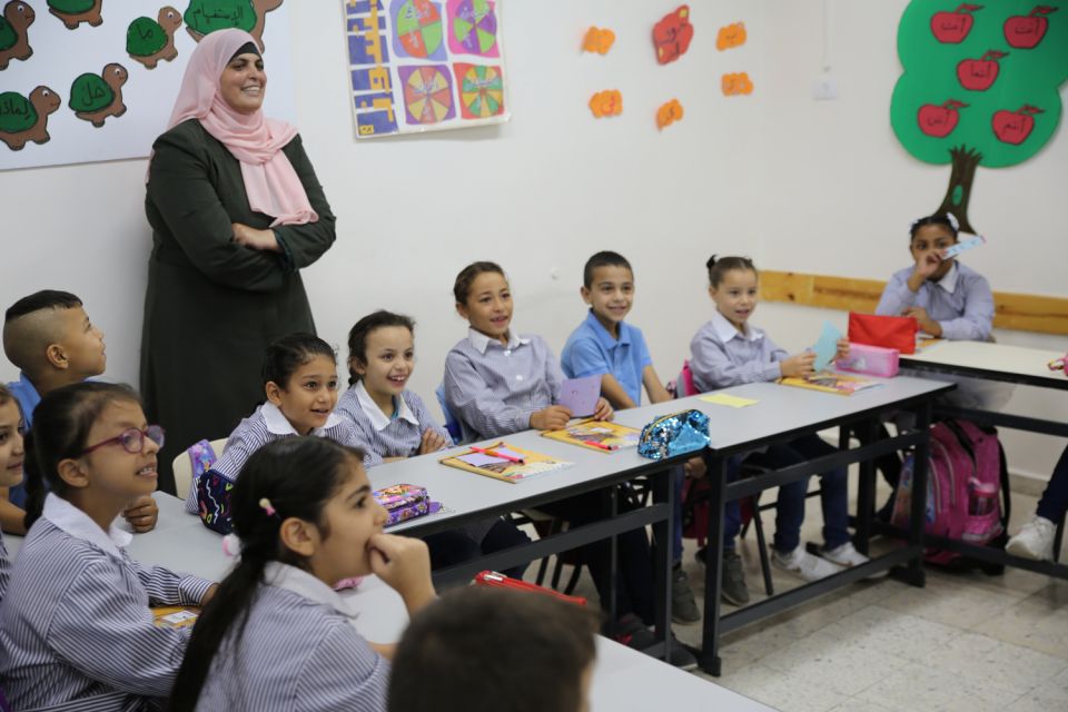 قرار أمريكي بتغيير مناهج المدارس الفلسطينية المموّلة أمريكياً