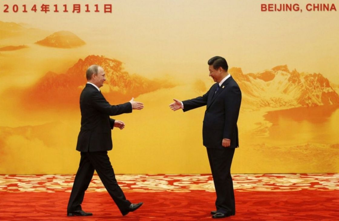 الصين وروسيا: اقتصاد.. ومناورات في المتوسط