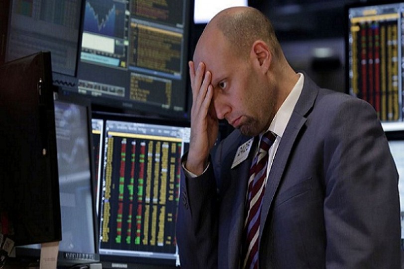 تراجع الأسهم العالمية وسط مخاوف من ضعف النمو