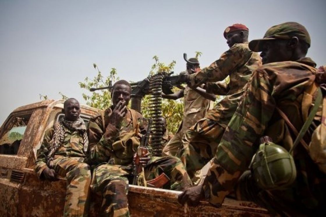 بين السودان وجنوب السودان  خطر اندلاع حرب النفط وعمليات الإبادة الجماعية