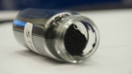 العلماء يبتكرون تكنولوجيا لإنتاج &laquo;الألماس&raquo; من الهواء