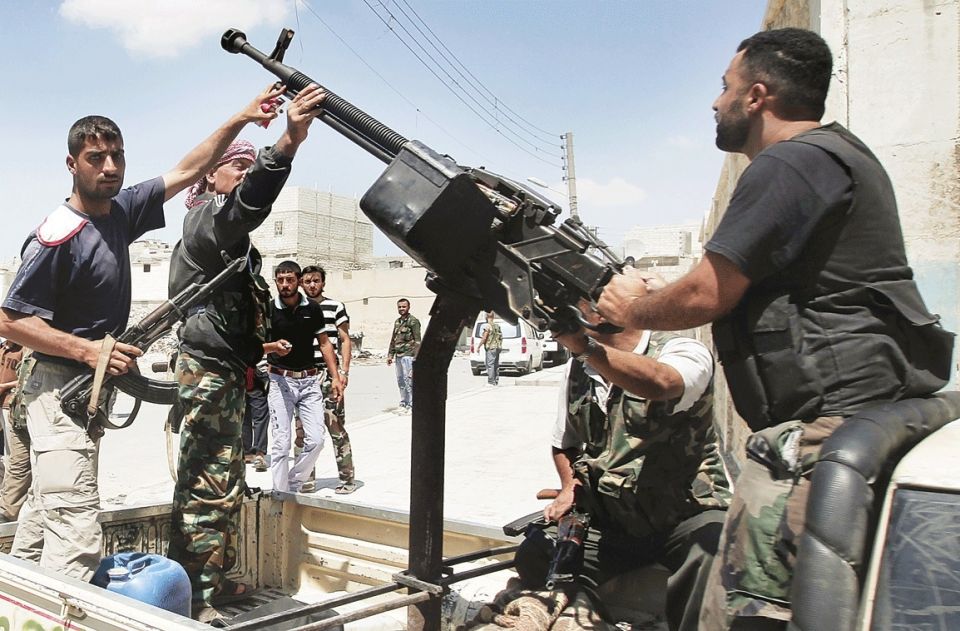في دير الزور: اقتتال بين المجموعات التكفيرية وسط استياء الأهالي