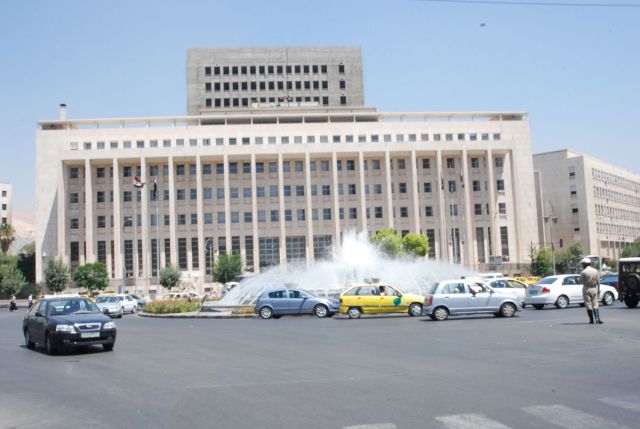 المركزي: تجار المازوت وراء الانهيار الأخير لليرة!