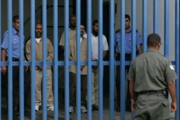 إضراب الأسرى الإداريين في سجون الاحتلال يدخل يومه الـ29