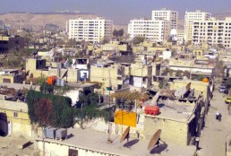 إنذارات إخلاء حي الرازي.. والبديل غائب