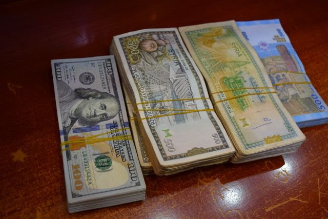 لماذا الليرة هي عنوان المرحلة؟! فإمّا الهاوية أو الخلاص