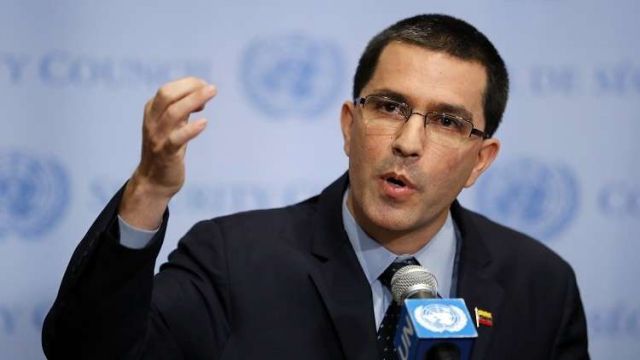 فنزويلا: لا نقبل التهديدات