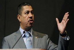 الحكومة اليمنية تؤدي اليمين الدستورية