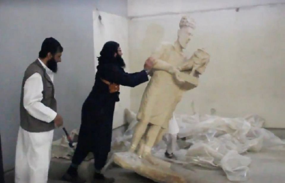 &laquo;داعش&raquo; يدمر الآثار الآشورية