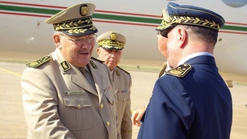 الجيش الجزائري يحذر من دعوات التحريض ضده