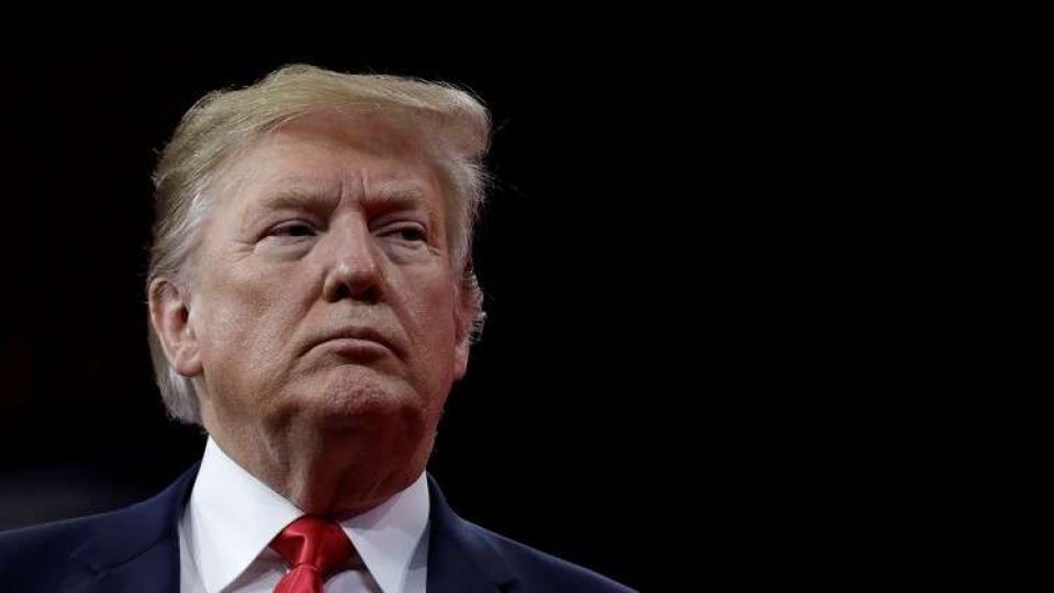 ترامب يمدد العقوبات المفروضة على روسيا