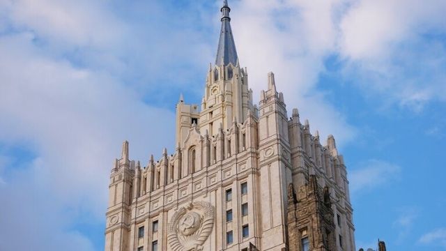 موسكو: العقوبات الأمريكية خرق للالتزامات الدولية