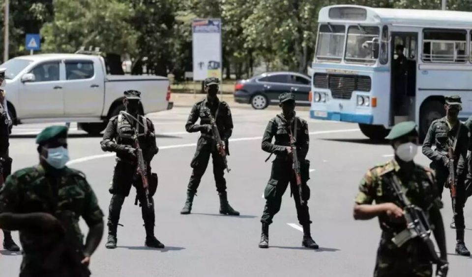 وسط تصاعد الاحتجاجات، سلطات سريلانكا تخوّل قوات أمنها إطلاق النار على «مثير الشغب»