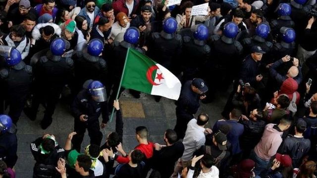 تظاهرات جديدة في الجزائر