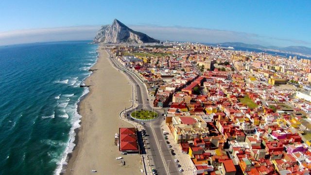 التوصل لاتفاق تاريخي يجعل جبل طارق أقلّ &laquo;بريطانيةً&raquo; وأكثر &laquo;إسبانيةً&raquo;