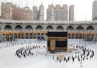 السعودية تقرر اقتصار الحج هذا العام على المواطنين والمقيمين فقط
