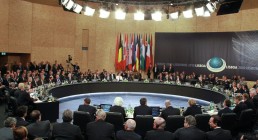 روسيا تستجيب لرجاء «الناتو»
