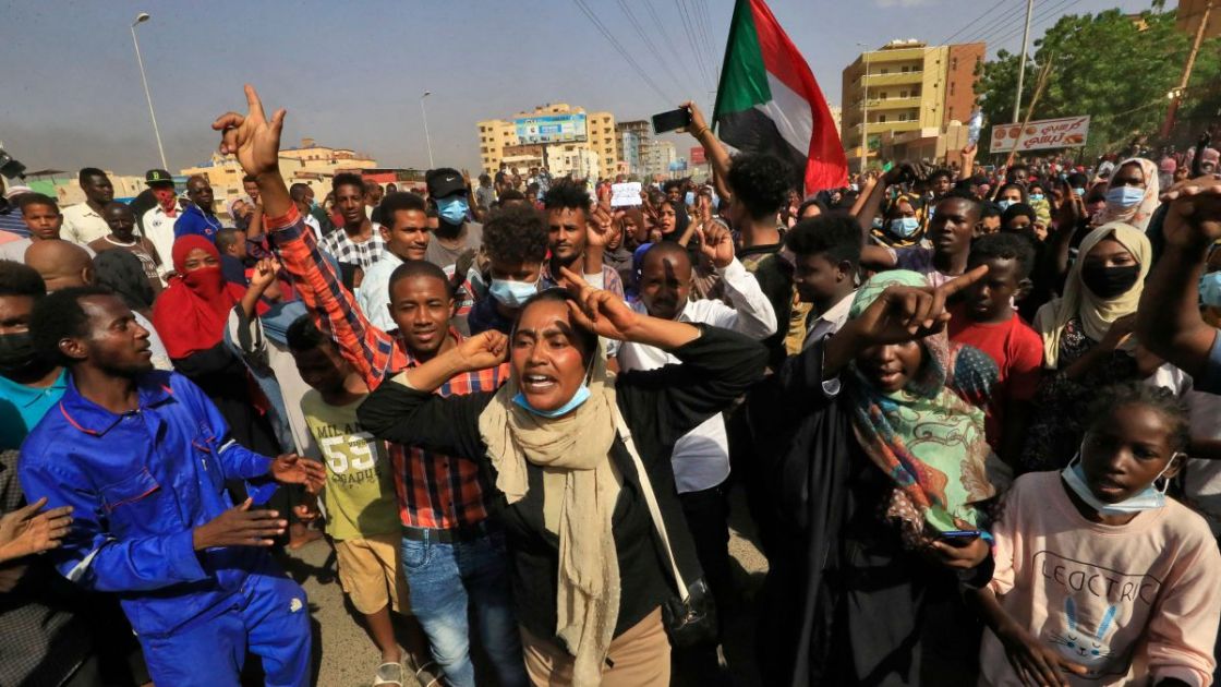 السودان: مقتل 7 متظاهرين منذ الإثنين وسفراء غربيون يجتمعون بحمدوك