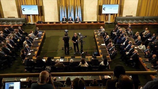 هل اختفت اللجنة الدستورية؟
