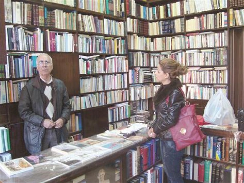 المكتبات في سورية.. قصة موت معلن