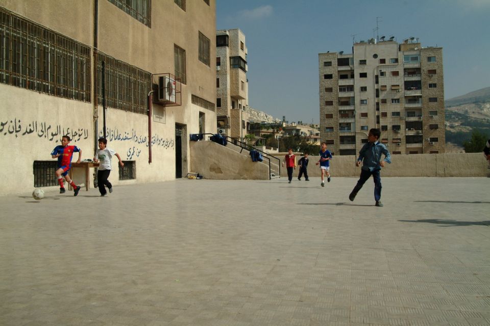 عام قبل الظهر وخاص في المساء والسهرة!