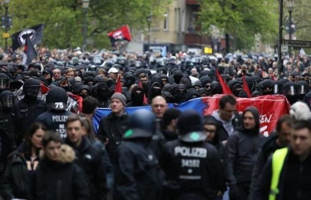 صدامات في تركيا بين الأمن والعمال في عيدهم