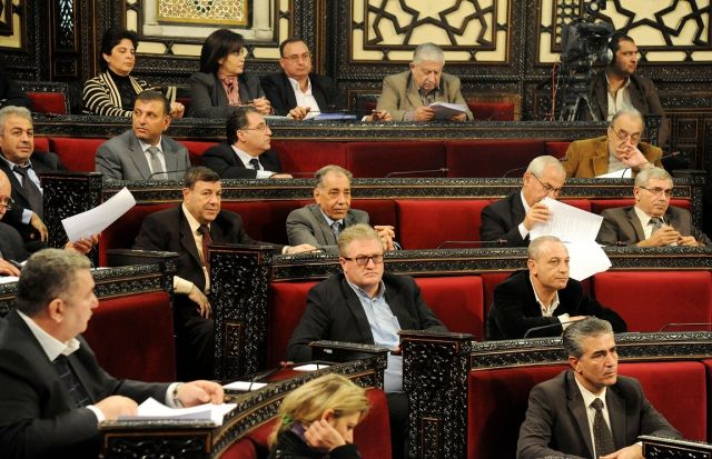 في مجلس الشعب ما زال تمرير القوانين مستمراً..؟