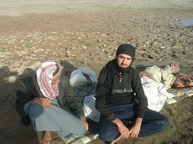 نازحو (شرقي دير الزور) في العراء