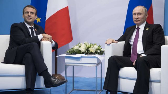 بوتين وماكرون يبحثان آفاق التسوية السياسية للأزمة السورية
