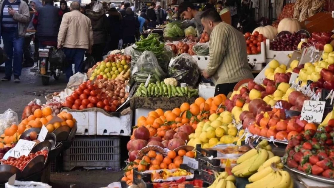 الأسواق بين الحاجة والاستهلاك... استغلال يتجاوز المواسم والتبريرات الجاهزة