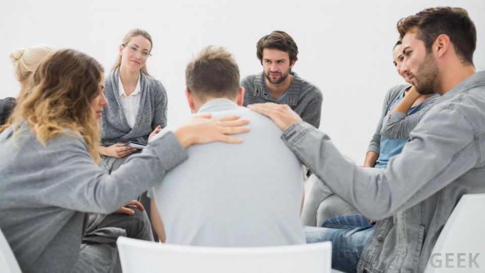 العلاج النفسي كأداة هيمنة... نحن عقلاء في عالم مجنون