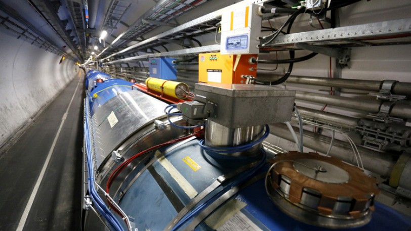 اكتشاف جزيئين جديدين في مُصادم هادرون الكبير