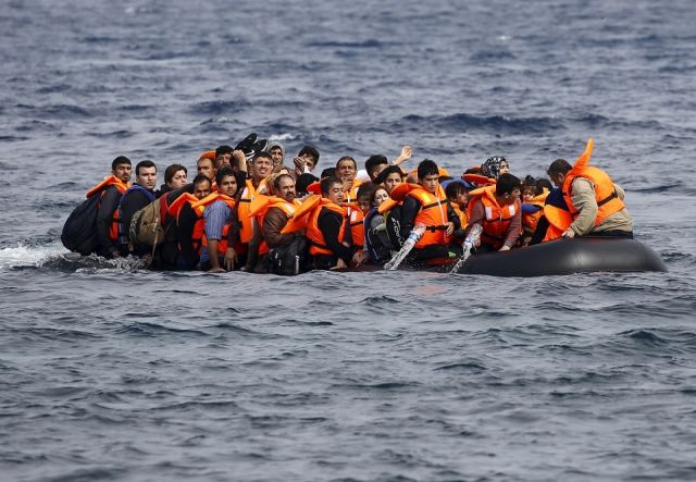 الأجور الضعيفة تفاقم البطالة ومعها الهجرة