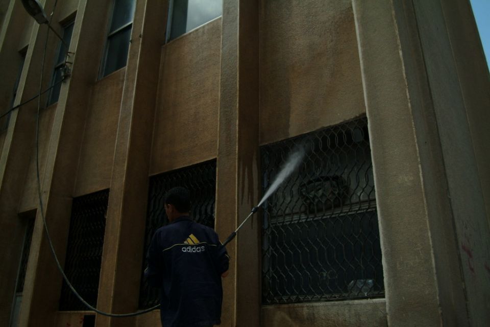 عمال النظافة تحت رحمة الشركات الخاصة!
