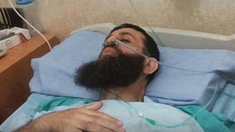 الأسير خضر عدنان يصارع الموت في يوم إضرابه الـ 85 والجلّاد الصهيوني يرفض الإفراج عنه