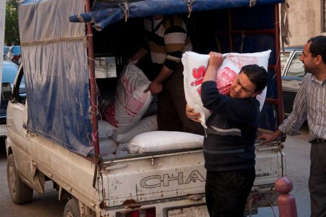 العقوبات والمعونات.. &laquo;مسرح&raquo; عبثي!