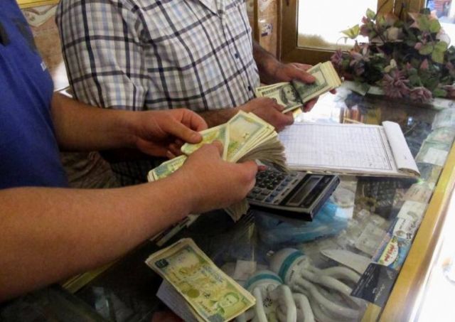 228 ليرة سعر الصرف في بداية 2016.. وهم أم حقيقة؟!