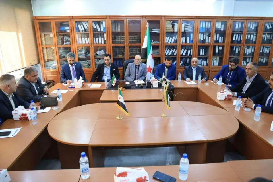 إنصاف عمال معامل الدفاع حق وواجب