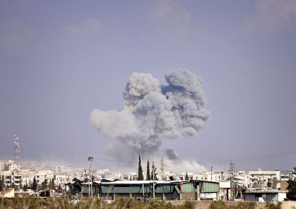 استشهاد 3 عسكريين سوريين بقصف على إدلب