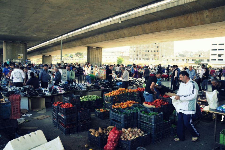 لبنان قد يخفض موازنة الإدارات العامة 20 %
