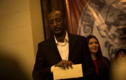 الروائي السوداني حمور زيادة يخطف جائزة محفوظ