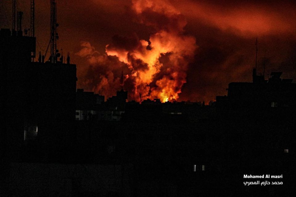 قصف &quot;إسرائيلي&quot; هستيري على غزة مع قطع الاتصالات والإنترنت