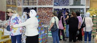 استيراد الدولة للمواد الأساسية.. حلم وردي في واقع مظلم