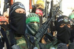 مصر وفلسطين ترفضان نزع «سلاح المقاومة»